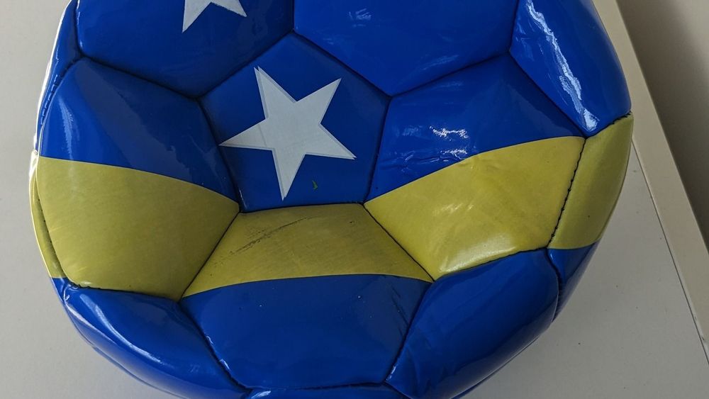 Bandeira de Curaçao em referência à seleção caribenha de futebol