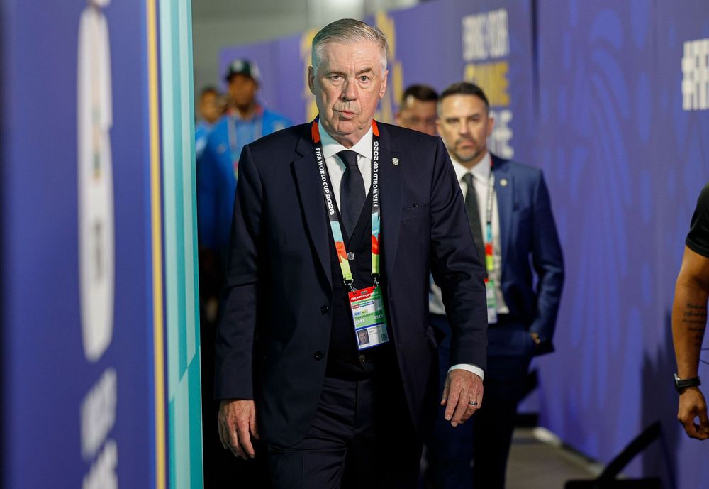 Carlo Ancelotti antes de Brasil x Marrocos pela Copa do Mundo