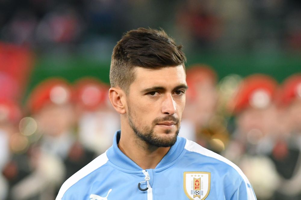 Giorgian de Arrascaeta em campo pela seleção uruguaia durante amistoso contra a Áustria