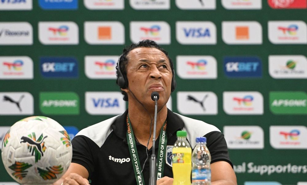 Pedro Bubista Brito, técnico de Cabo Verde, em compromisso oficial da CAF.