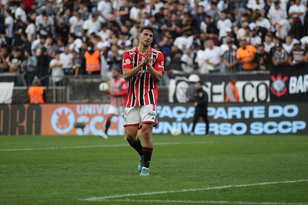 Jonathan Calleri em jogo do São Paulo pelo Campeonato Brasileiro