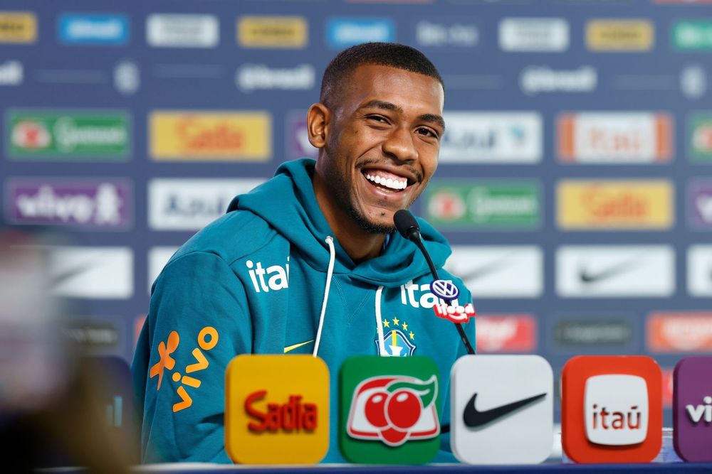 Rayan comemora convocação para a primeira Copa do Mundo pela Seleção Brasileira