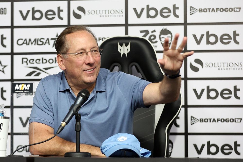 Textor contesta venda da SAF do Botafogo e cita disputa judicial por ações