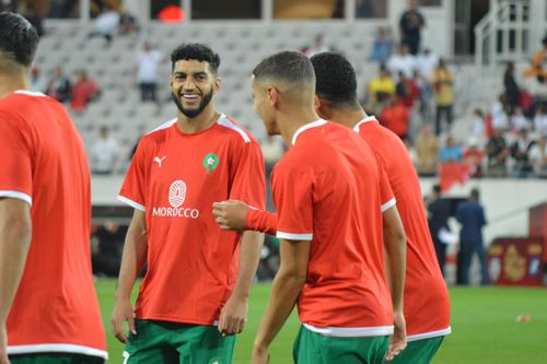 Ismael Saibari com a camisa da seleção do Marrocos durante partida internacional