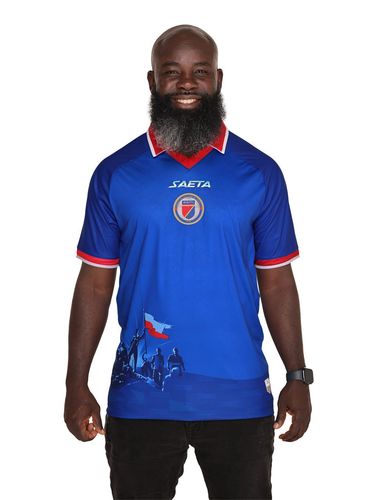 Camisa azul da seleção do Haiti para a Copa de 2026 exibida no site da Saeta